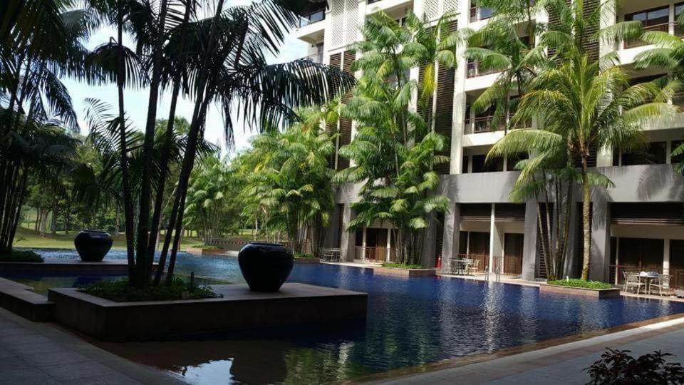 Pulai Spring Resort Kampung Kangkar Pulai Exterior foto