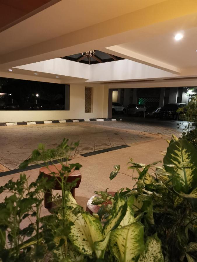 Pulai Spring Resort Kampung Kangkar Pulai Exterior foto